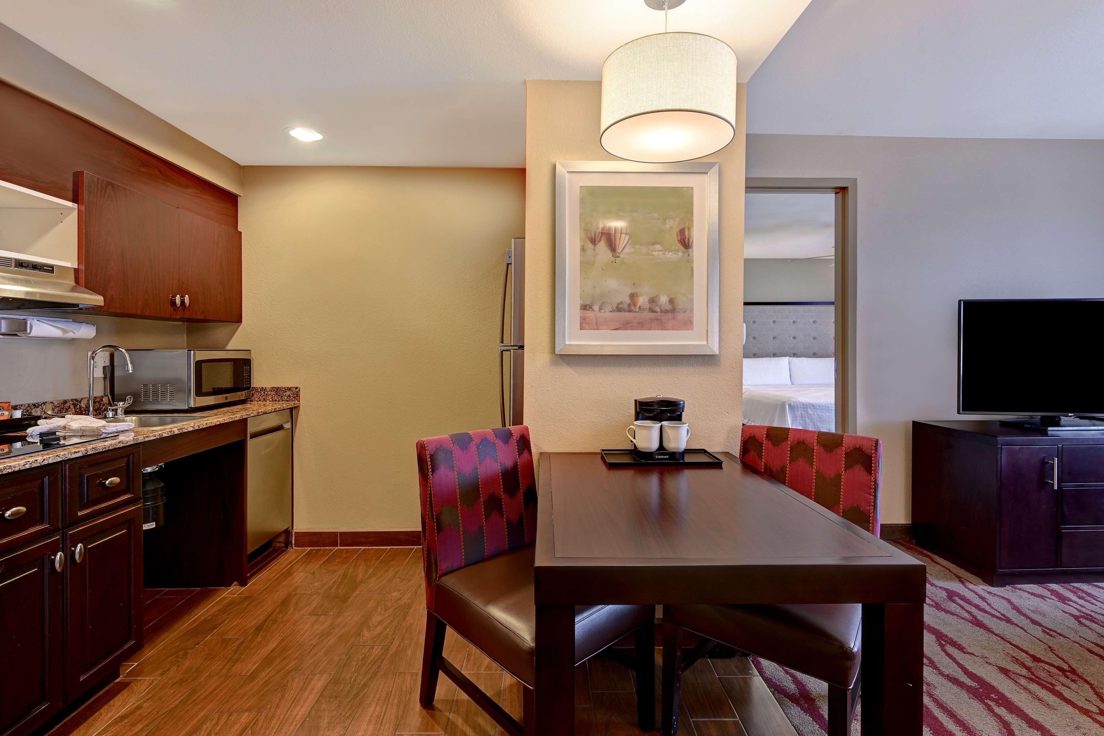 Homewood Suites By Hilton Albuquerque Airport Exteriör bild