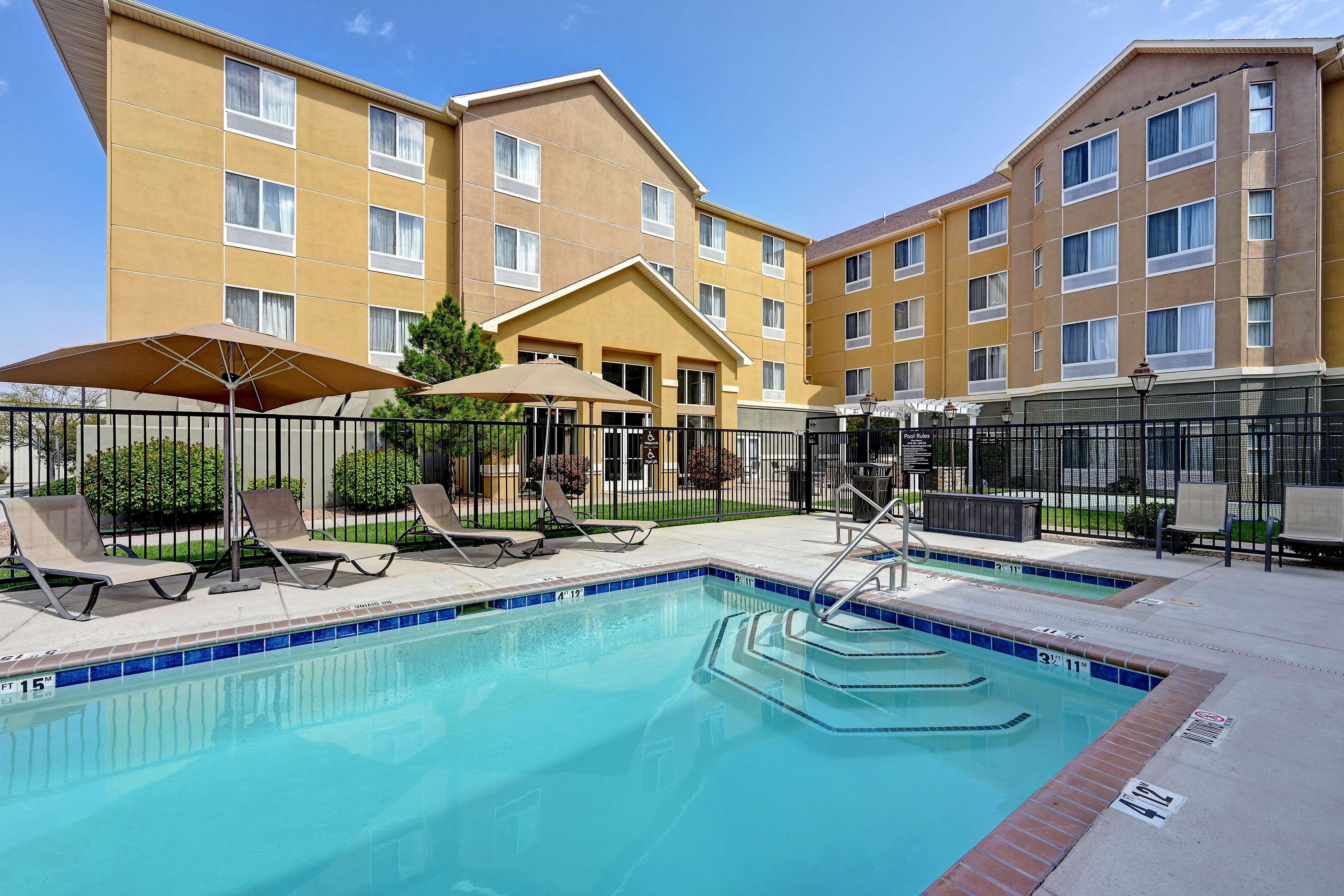 Homewood Suites By Hilton Albuquerque Airport Exteriör bild