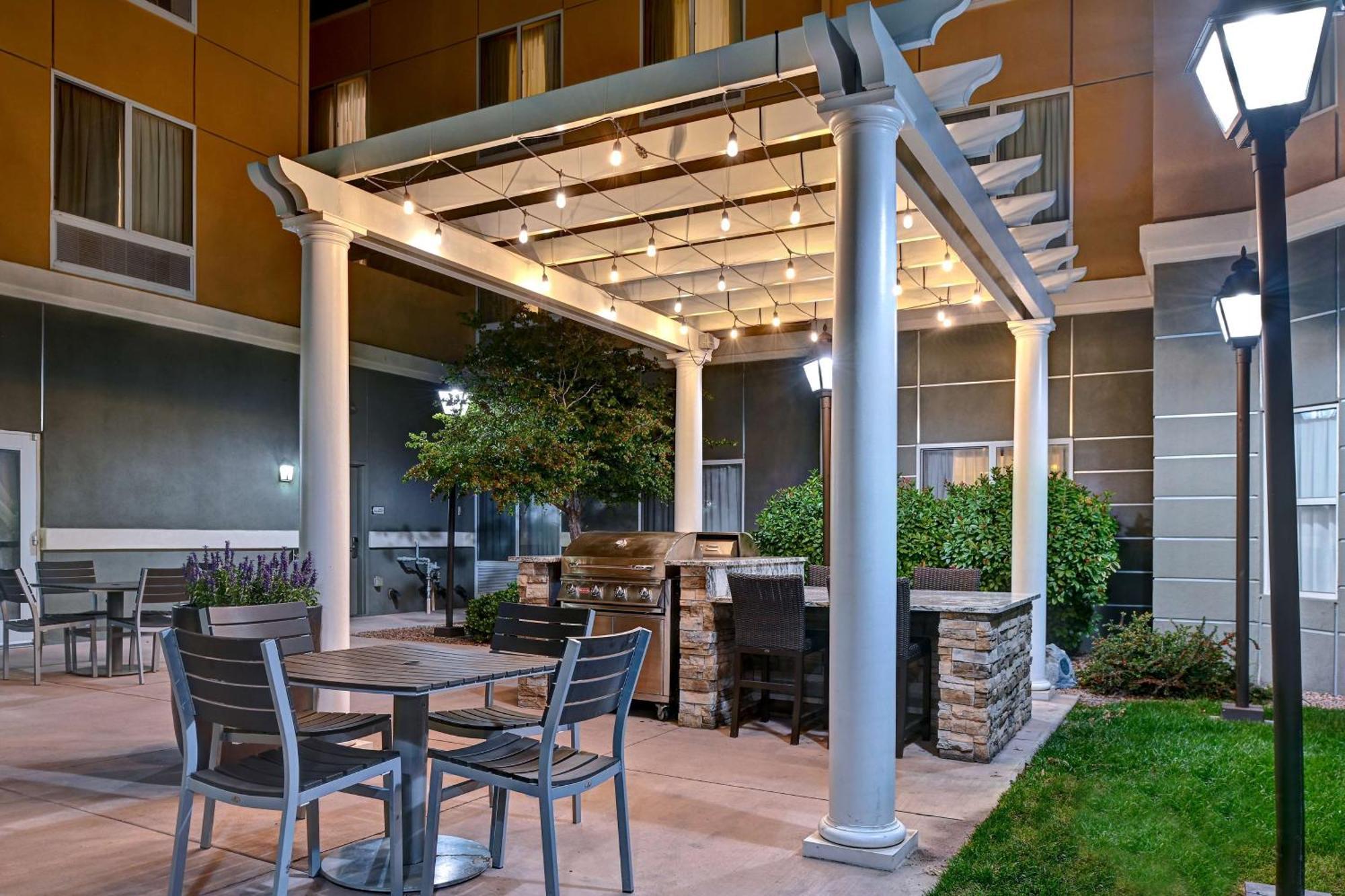 Homewood Suites By Hilton Albuquerque Airport Exteriör bild